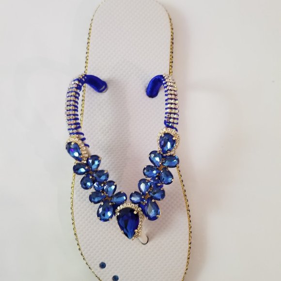 Luxury flip flops with crystals and rhinestones..White and Blue - Picture 12 of 16